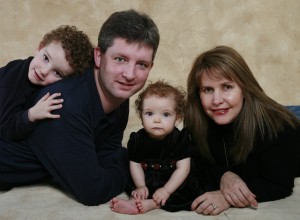 lgibbon-valliant-family-portrait-2008
