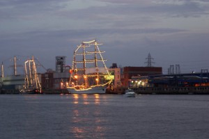 tall_ship_with_lights1