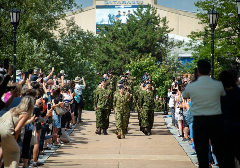 RMC Class of 2026 arrive for the first time on Sunday, August 21, 2022, marking the beginning of FYOP 2022. RMC, Kingston, ON August 21, 2022. Image by Avr Makala Rose, Imagery Technician, OJE, RMC, Kingston 2022-RMC2-0096