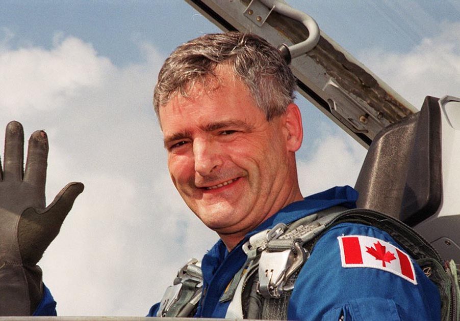 Mission-Specialist-Marc-Garneau-arrives-at-the-Shuttle-Landing-Facility-aboard-a-T-38-jet-aircraft-NASA-photo-1