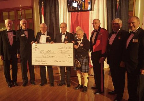 Ottawa presents cheque